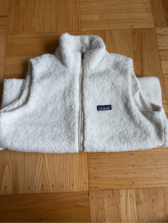 Patagonia Jackets & Blazers - Patagonia Los Gatos Sherpa Fleece Vest!!! Bargain!
